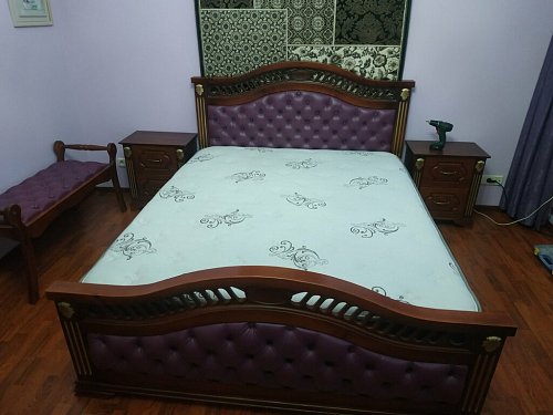 Кровать из массива