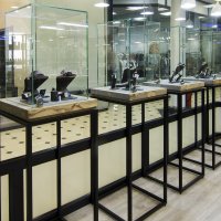 Стеклянная витрина для ювелирного магазина