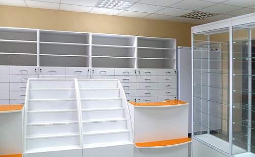 Торговая мебель со стеклянными витринами для аптек